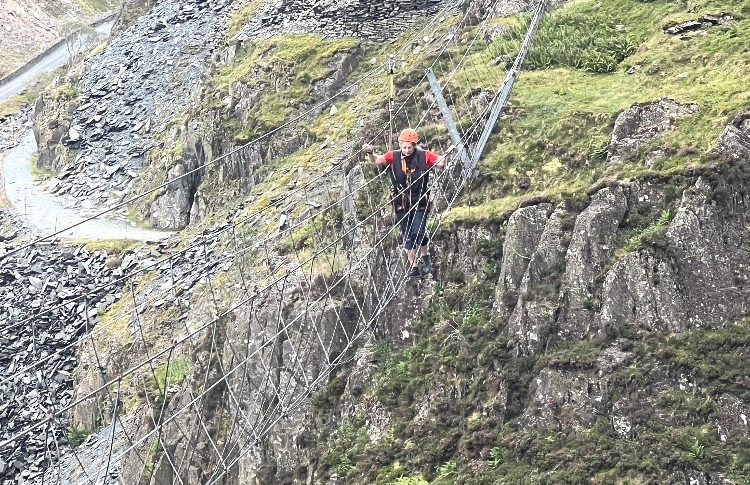 Sheerness East WMC's Paula climbs the Infinity Bridge for charity